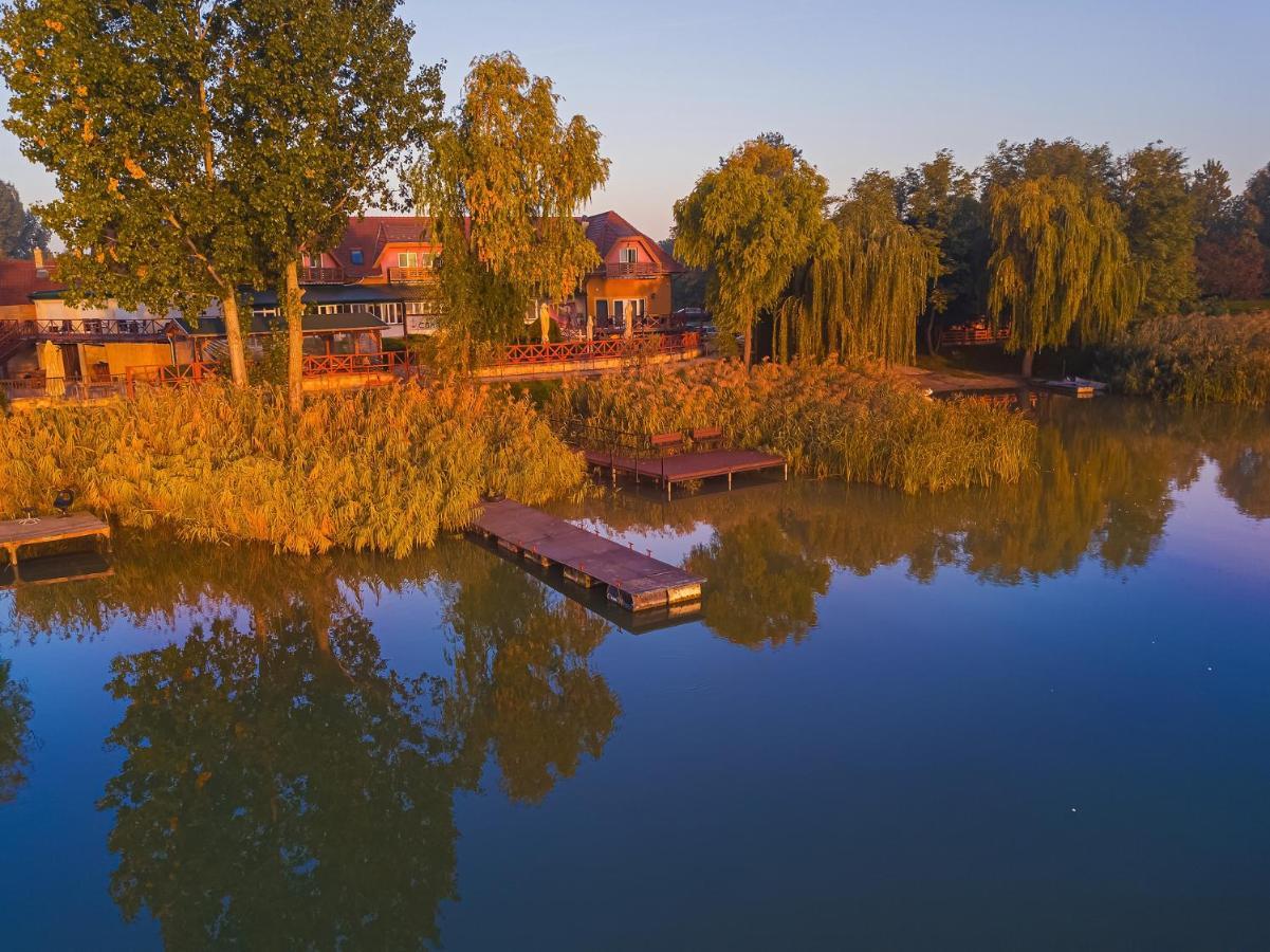 Martoni Resort & Restaurant Szigetszentmárton Eksteriør bilde